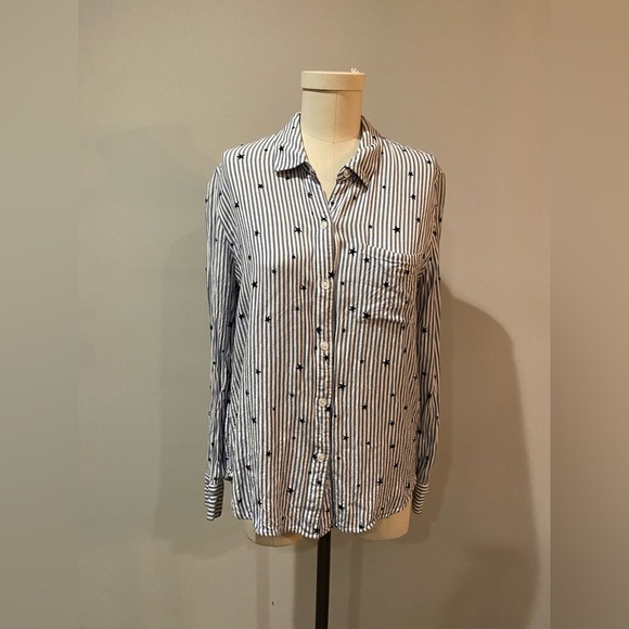 Rails Taylor Button Down ⭐️ - Picture 2 of 7